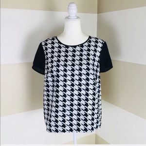 TALBOTS herringbone sequined short sleeved top.